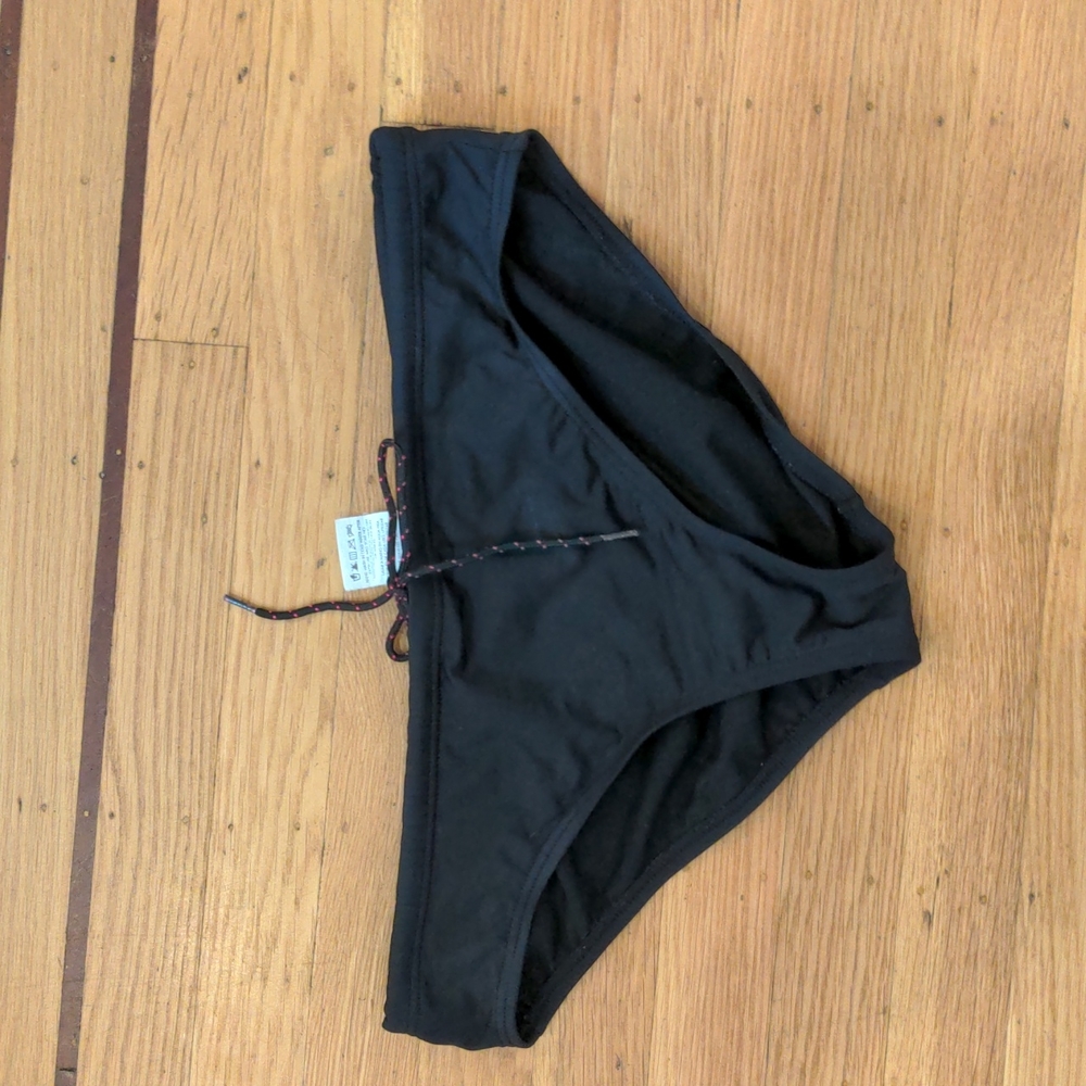 TYR bikini bottom size XL ((14-16)